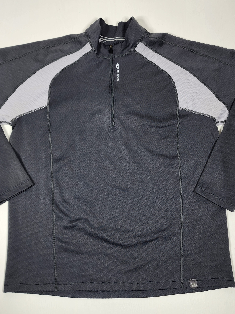 Sugoi Men’s Black & Gray Half-Zip Athletic Jacket